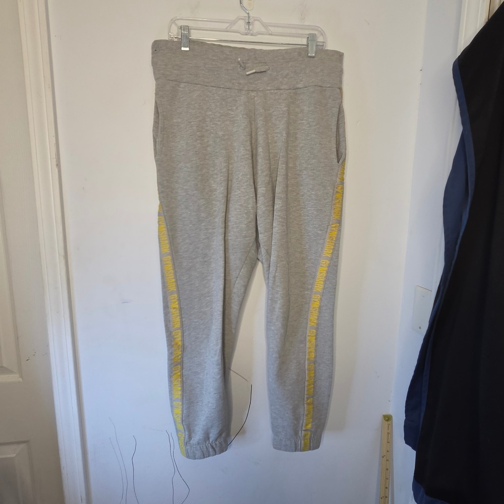 Gymshark Mens Joggers Heather Gray Yellow Logo Tape Tapered‎ Sweatpants Size L